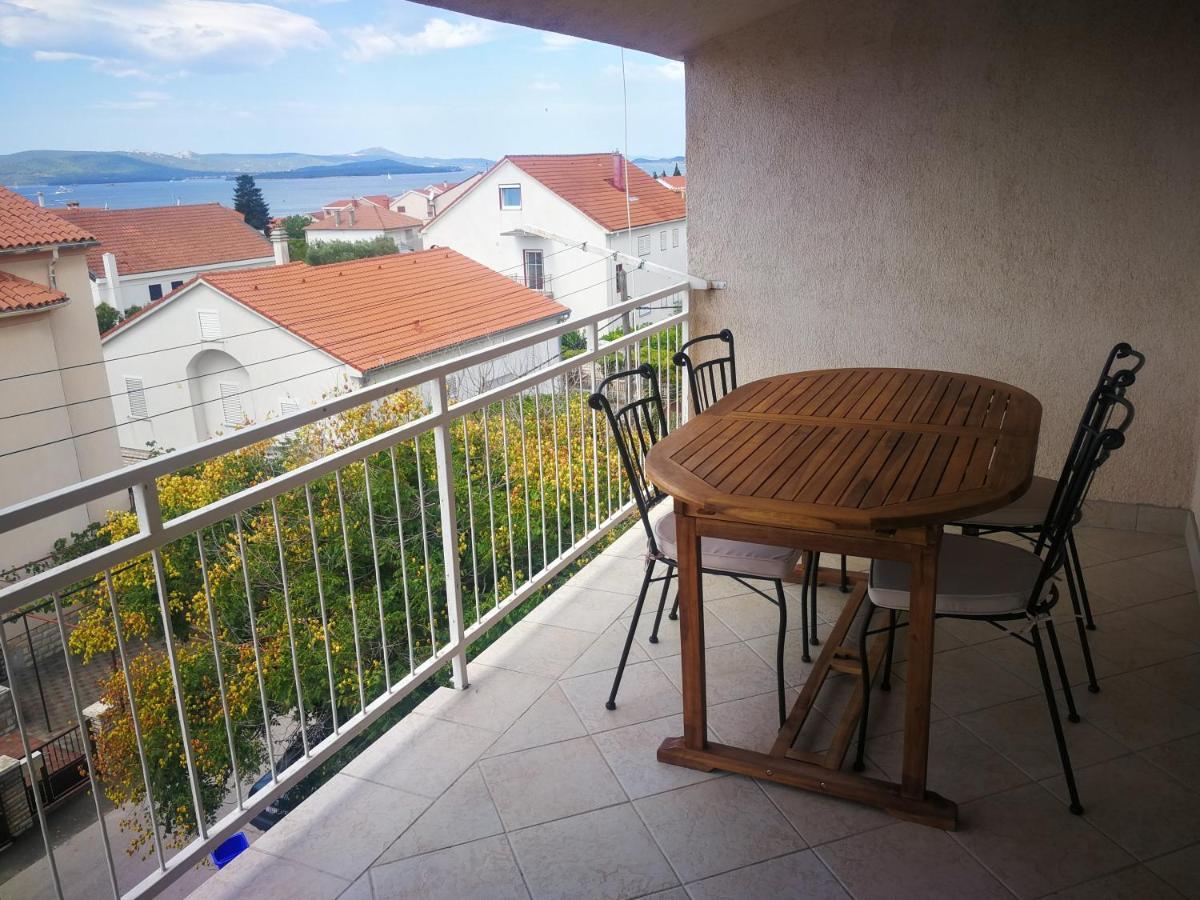Apartmani Nea Біоград-на-Мору Екстер'єр фото