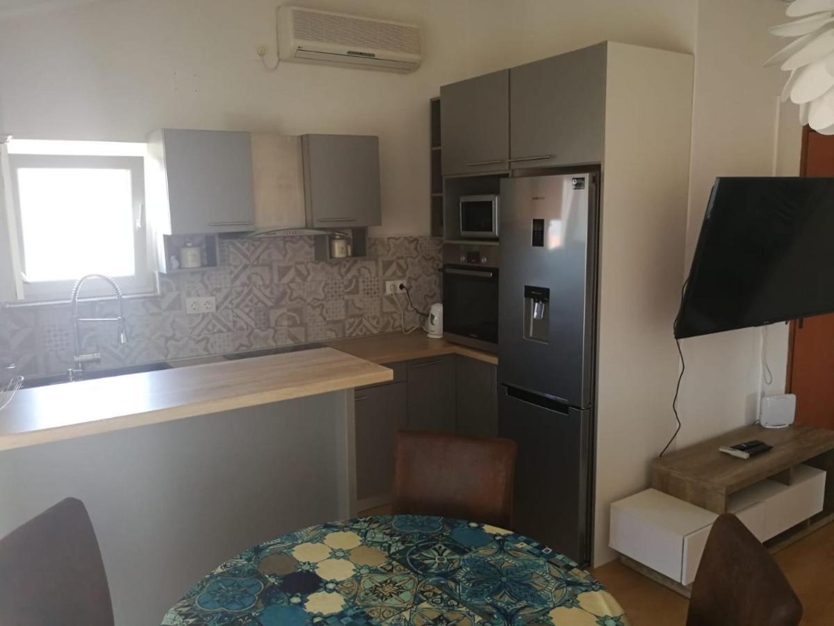 Apartmani Nea Біоград-на-Мору Екстер'єр фото