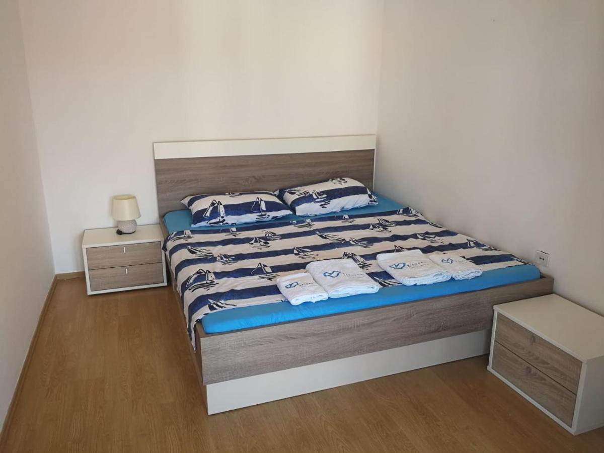 Apartmani Nea Біоград-на-Мору Екстер'єр фото