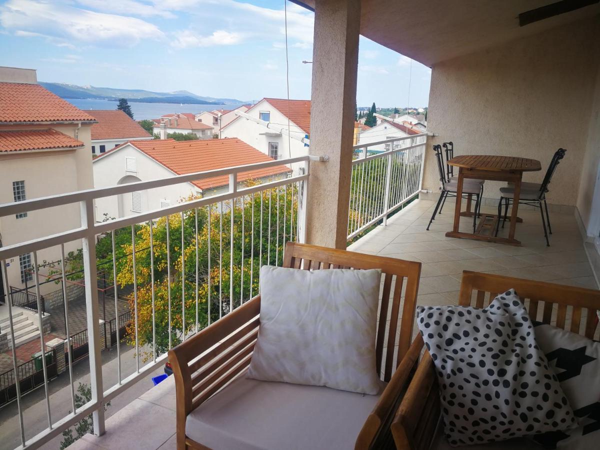 Apartmani Nea Біоград-на-Мору Екстер'єр фото