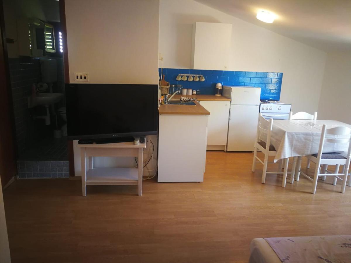 Apartmani Nea Біоград-на-Мору Екстер'єр фото